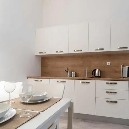 Апартаменты Rijeka Inn *